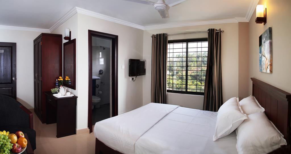Century Grand Hotel Mananthavady Cameră foto