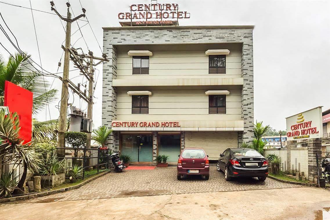 Century Grand Hotel Mananthavady Exterior foto